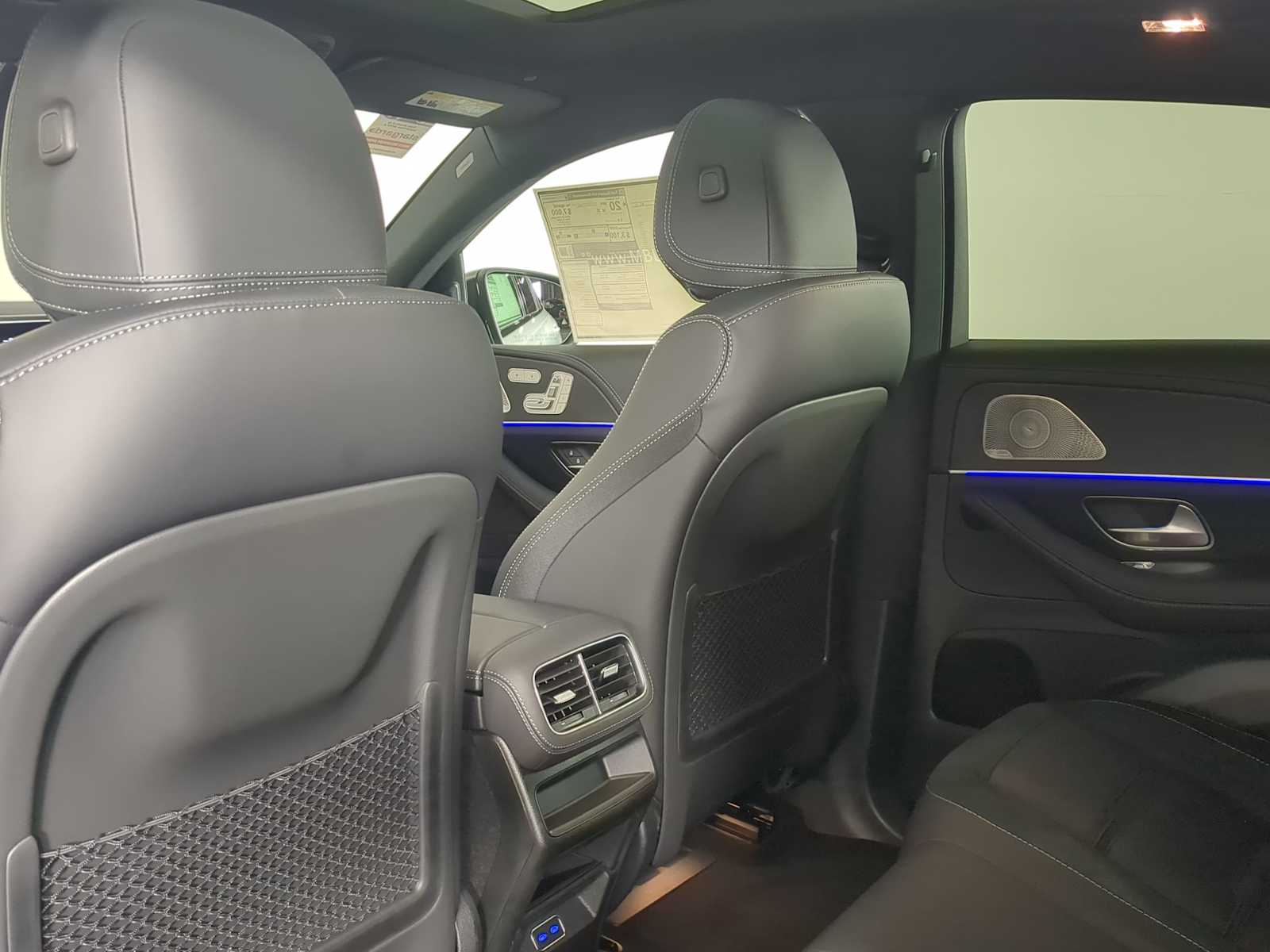 Thumbnail: 2026 Mercedes-Benz GLE - 19