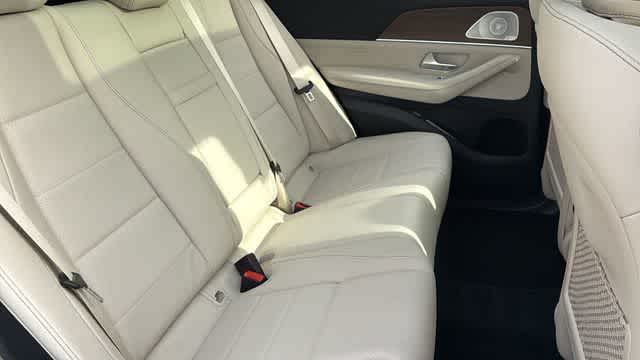 Thumbnail: 2026 Mercedes-Benz GLE - 35
