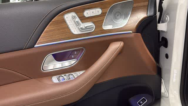 Thumbnail: 2024 Mercedes-Benz GLS - 15
