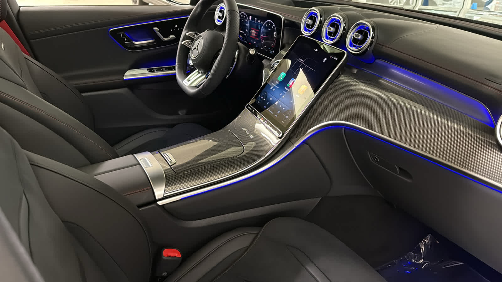 Thumbnail: 2026 Mercedes-Benz GLC - 36