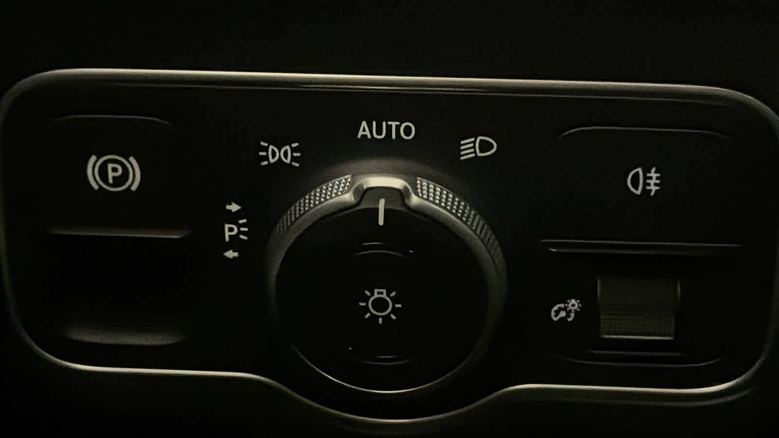 Thumbnail: 2026 Mercedes-Benz GLA - 19