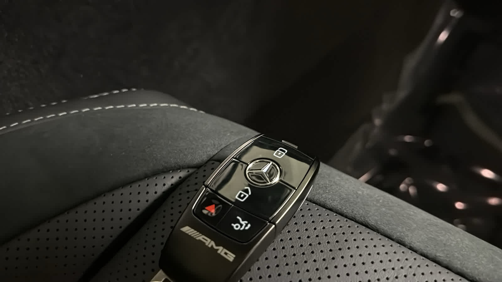 Thumbnail: 2026 Mercedes-Benz GLE - 34