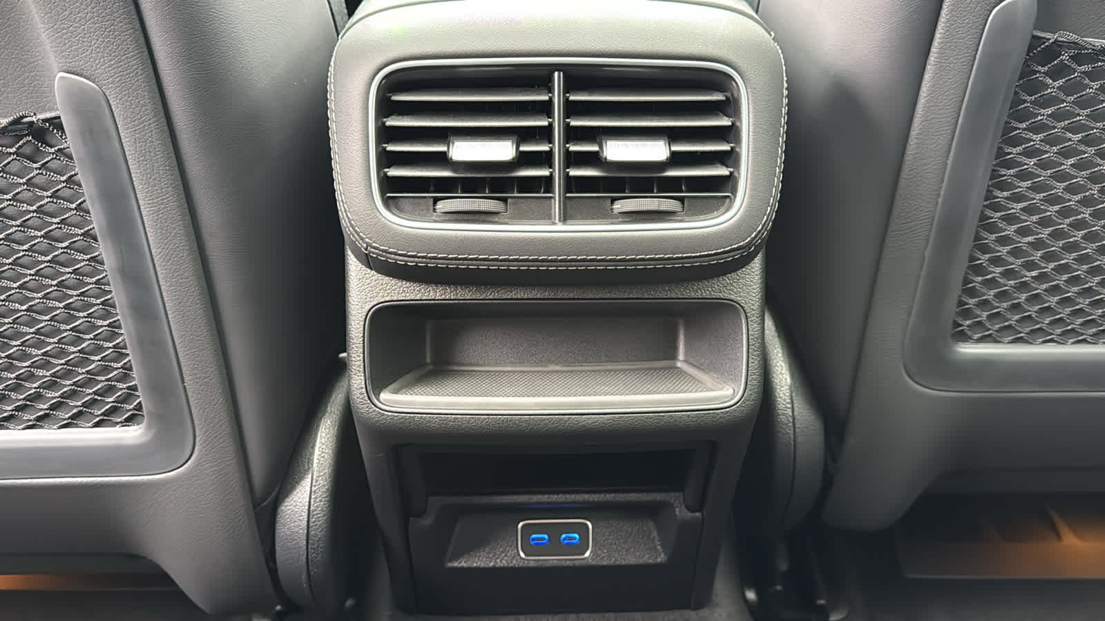 Thumbnail: 2026 Mercedes-Benz GLE - 31