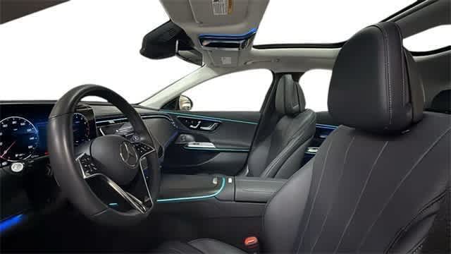 Thumbnail: 2025 Mercedes-Benz E-Class - 8