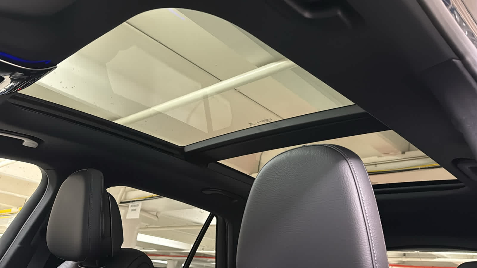 Thumbnail: 2026 Mercedes-Benz GLC - 27