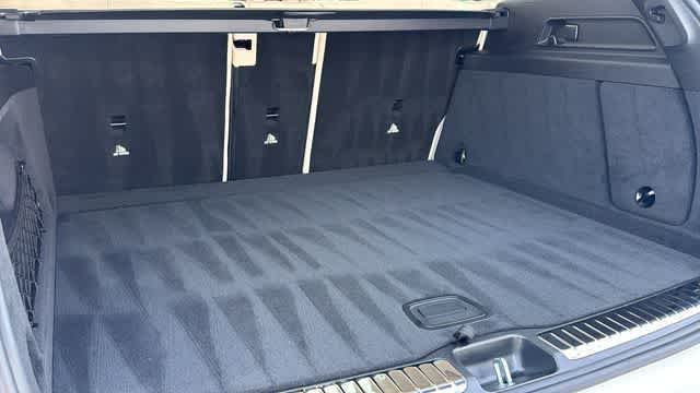 Thumbnail: 2026 Mercedes-Benz GLE - 32