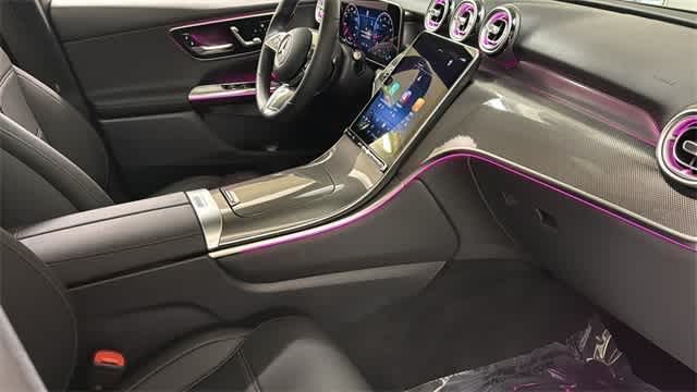 Thumbnail: 2025 Mercedes-Benz GLC - 35