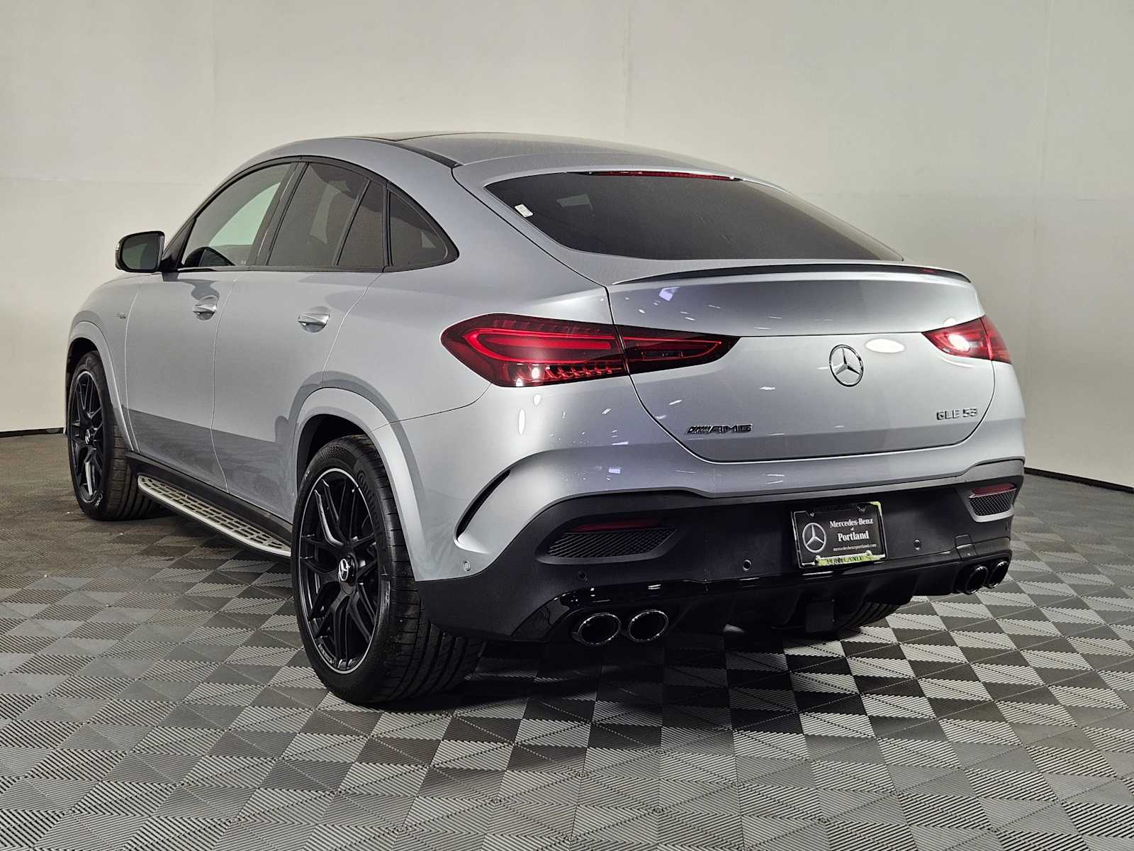 Thumbnail: 2025 Mercedes-Benz GLE - 3