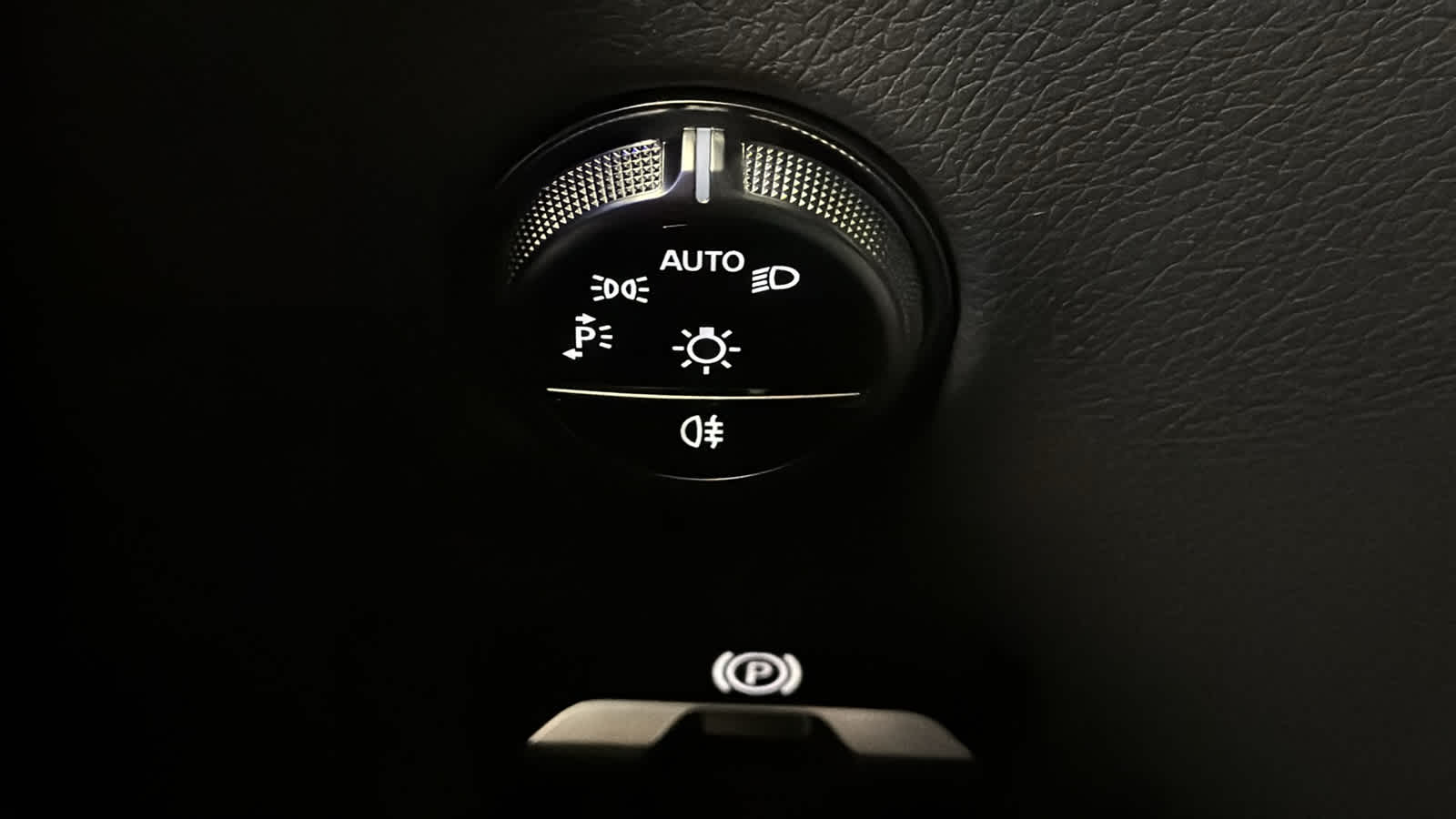 Thumbnail: 2026 Mercedes-Benz GLC - 19