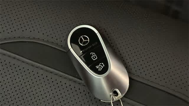 Thumbnail: 2025 Mercedes-Benz C-Class - 36