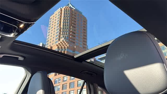 Thumbnail: 2025 Mercedes-Benz GLC - 25