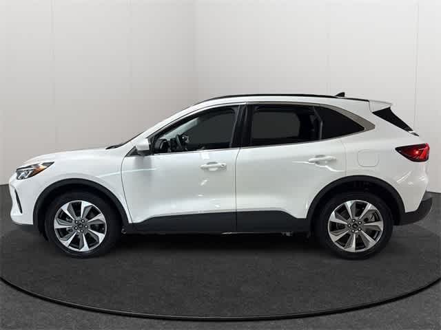 Thumbnail: 2024 Ford Escape - 3