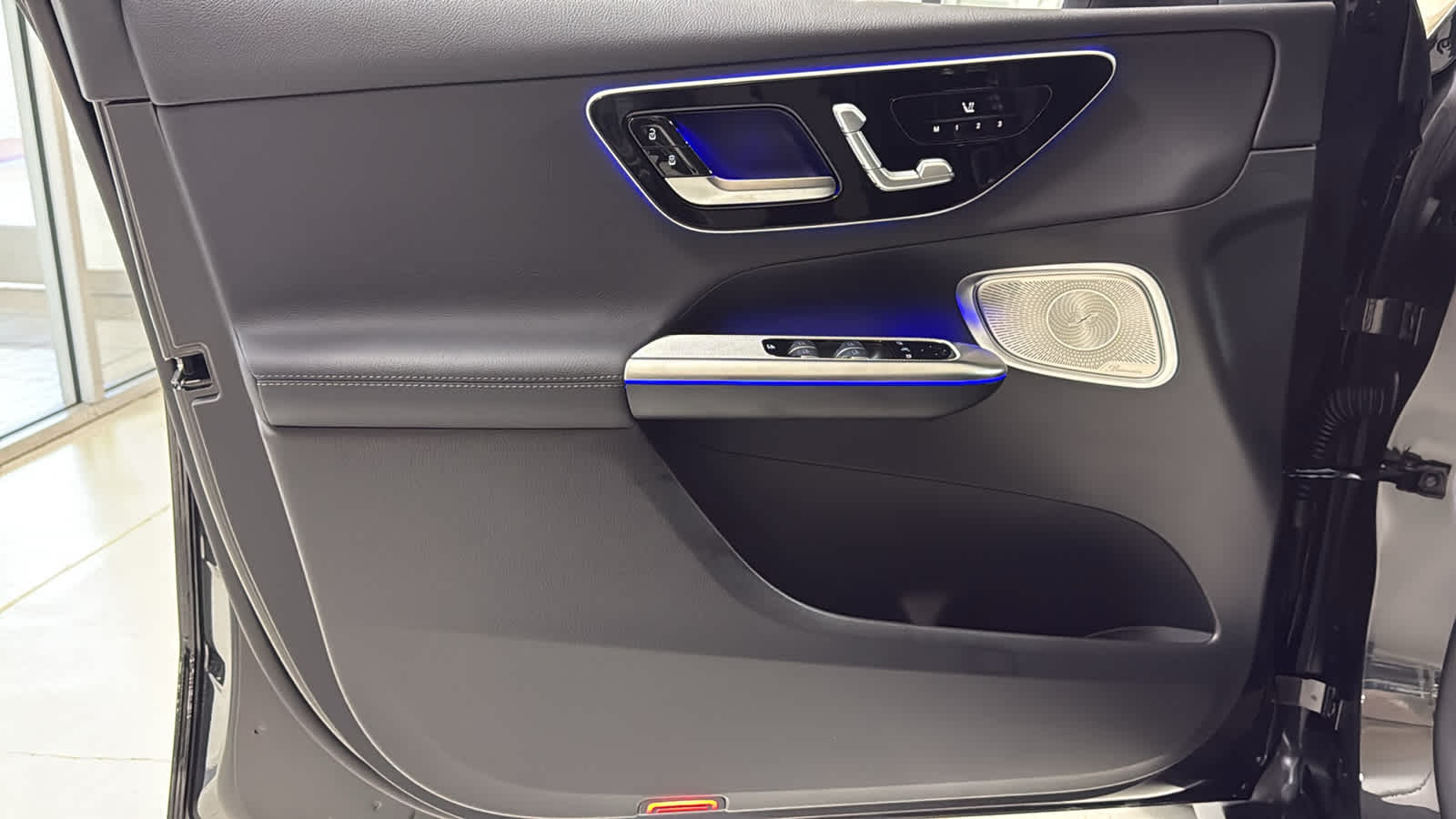 Thumbnail: 2026 Mercedes-Benz GLC - 16