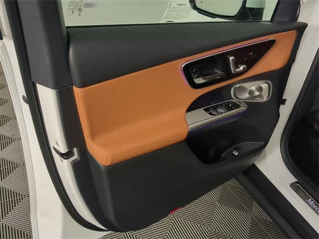 Thumbnail: 2026 Mercedes-Benz GLC - 16