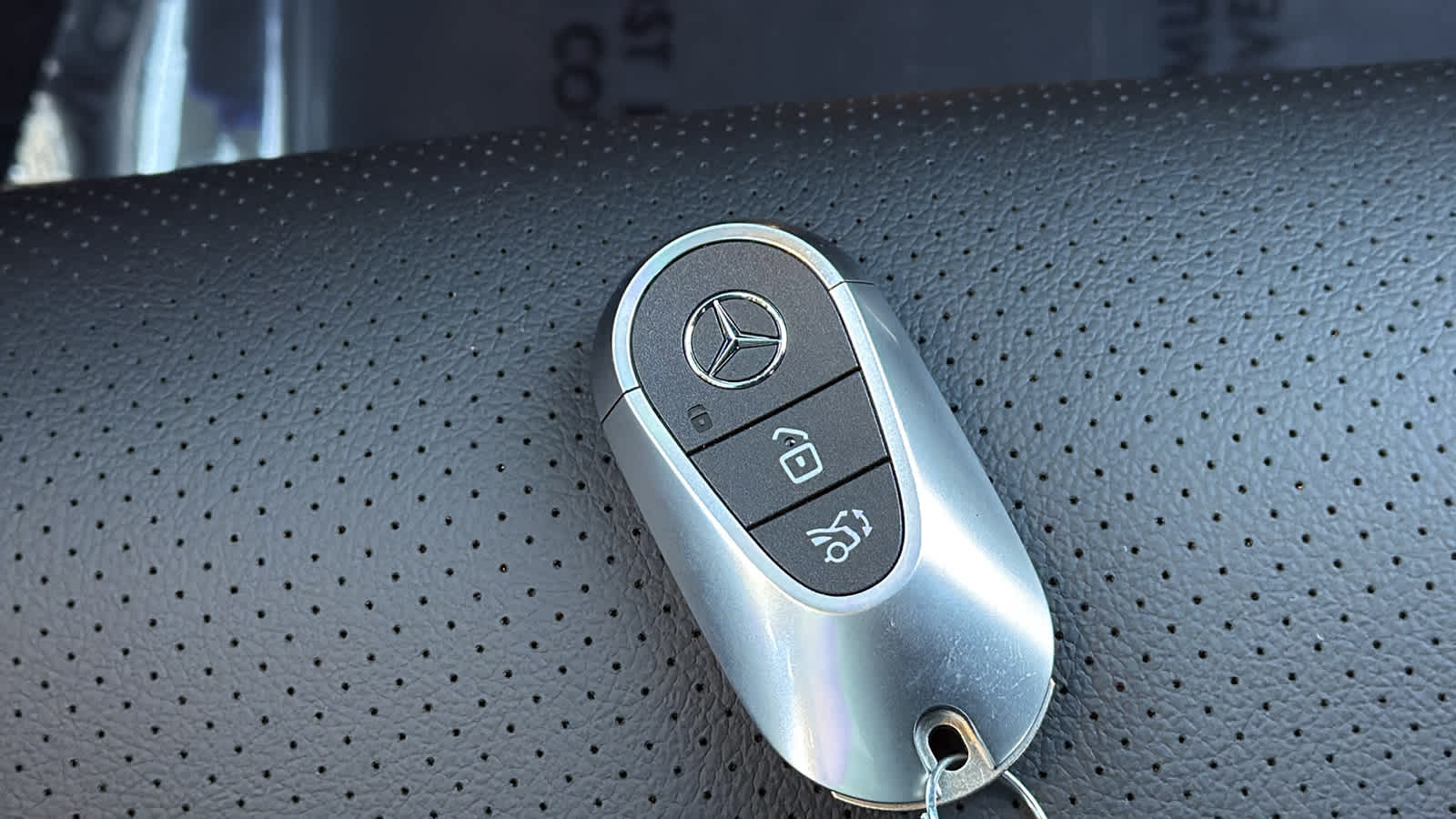 Thumbnail: 2026 Mercedes-Benz GLC - 37