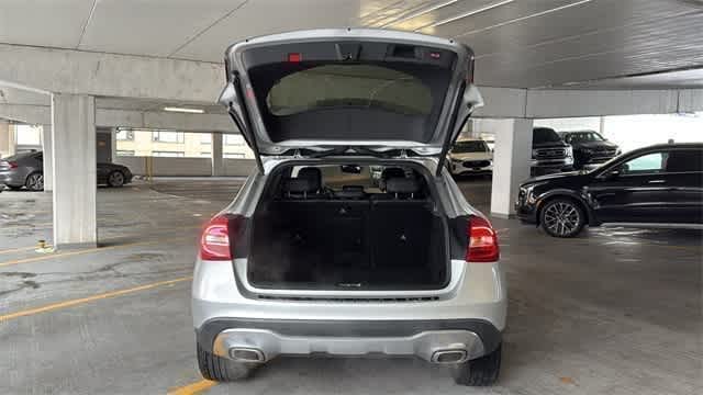 Thumbnail: 2018 Mercedes-Benz GLA - 8