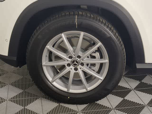 Thumbnail: 2026 Mercedes-Benz GLE - 12