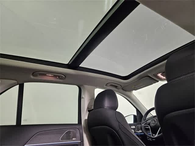 Thumbnail: 2025 Mercedes-Benz GLE - 22