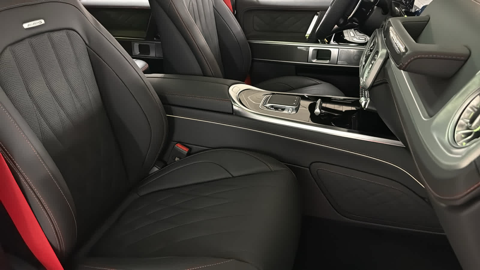 Thumbnail: 2026 Mercedes-Benz G-Class - 37