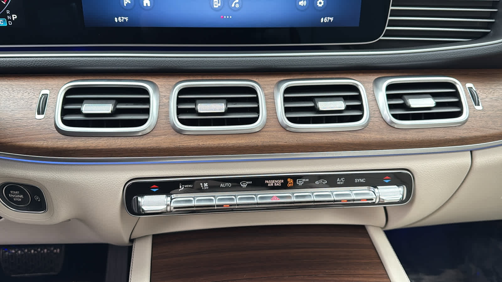 Thumbnail: 2026 Mercedes-Benz GLE - 21