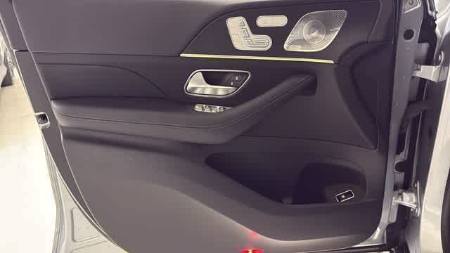Thumbnail: 2023 Mercedes-Benz GLE - 14
