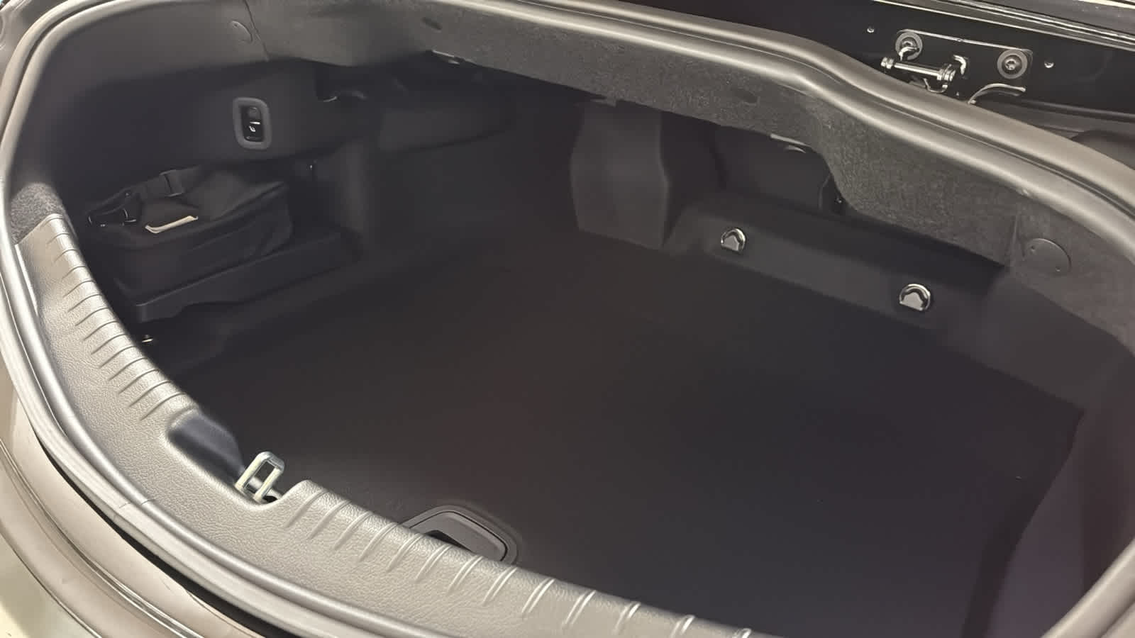 Thumbnail: 2026 Mercedes-Benz CLE - 31