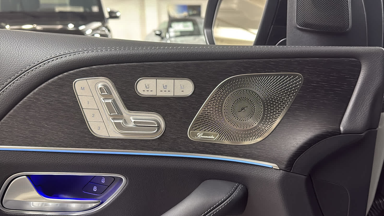 Thumbnail: 2026 Mercedes-Benz GLE - 15