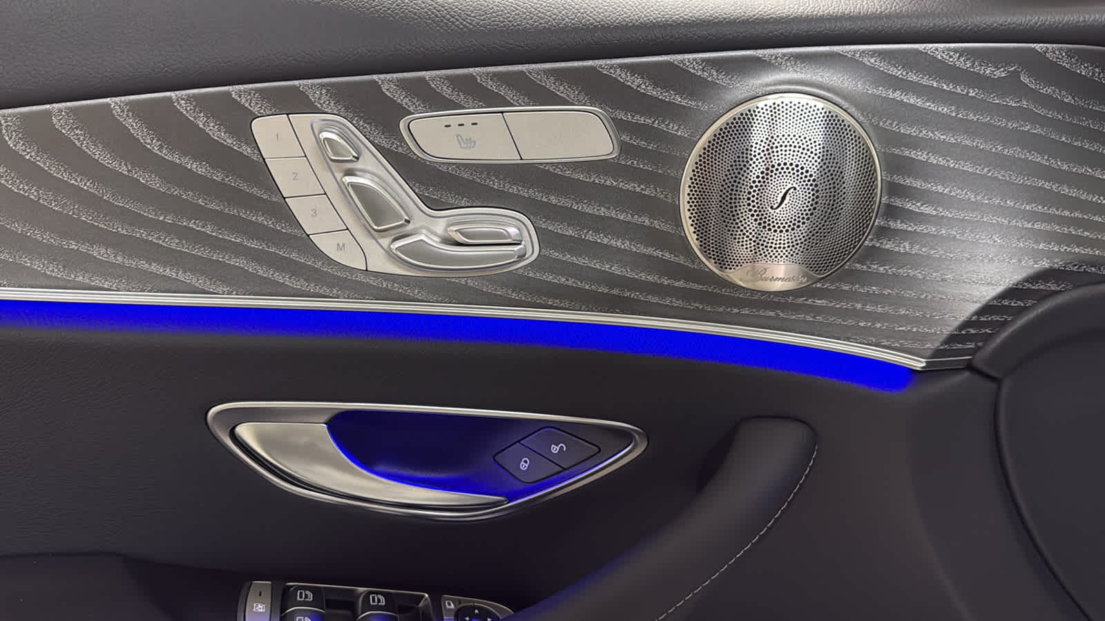 Thumbnail: 2023 Mercedes-Benz E-Class - 15