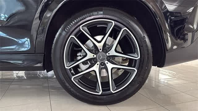 Thumbnail: 2025 Mercedes-Benz GLE - 24