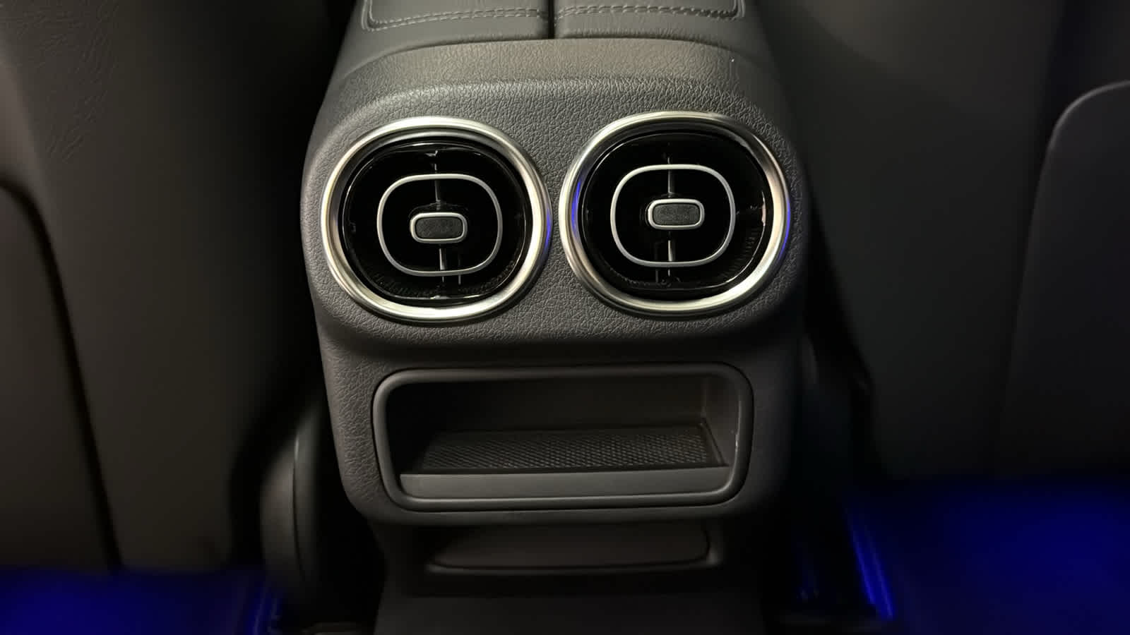 Thumbnail: 2023 Mercedes-Benz GLC - 29