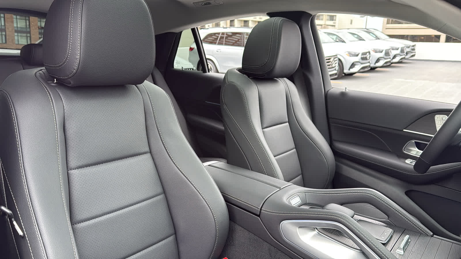 Thumbnail: 2026 Mercedes-Benz GLE - 34