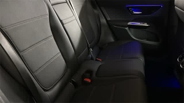 Thumbnail: 2025 Mercedes-Benz GLC - 32