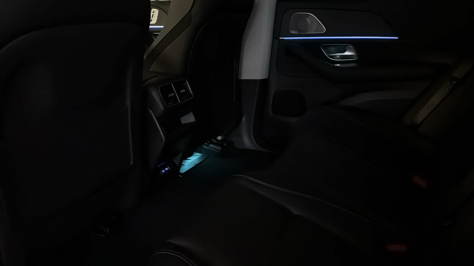 Thumbnail: 2026 Mercedes-Benz GLE - 31