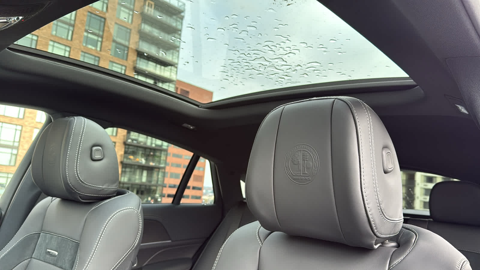 Thumbnail: 2026 Mercedes-Benz GLE - 25