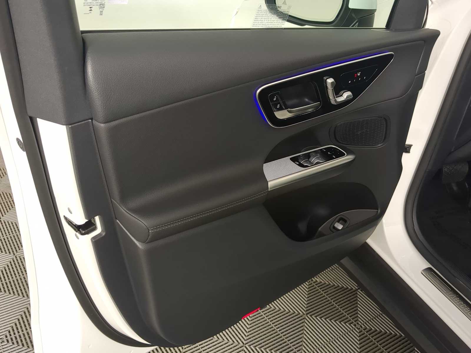 Thumbnail: 2026 Mercedes-Benz GLC - 16