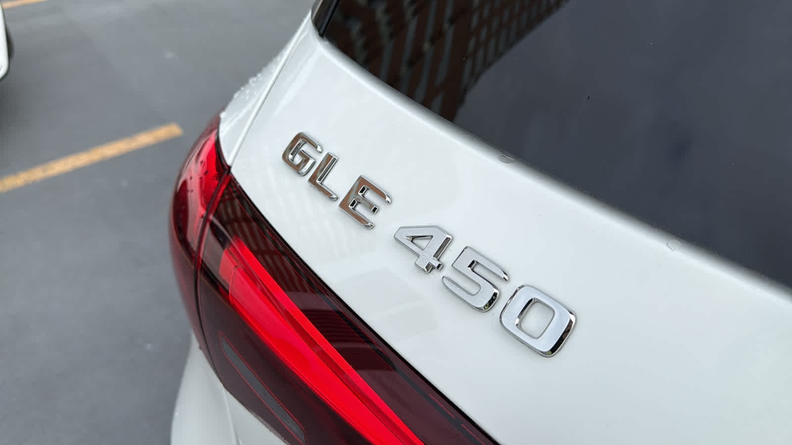 Thumbnail: 2026 Mercedes-Benz GLE - 8