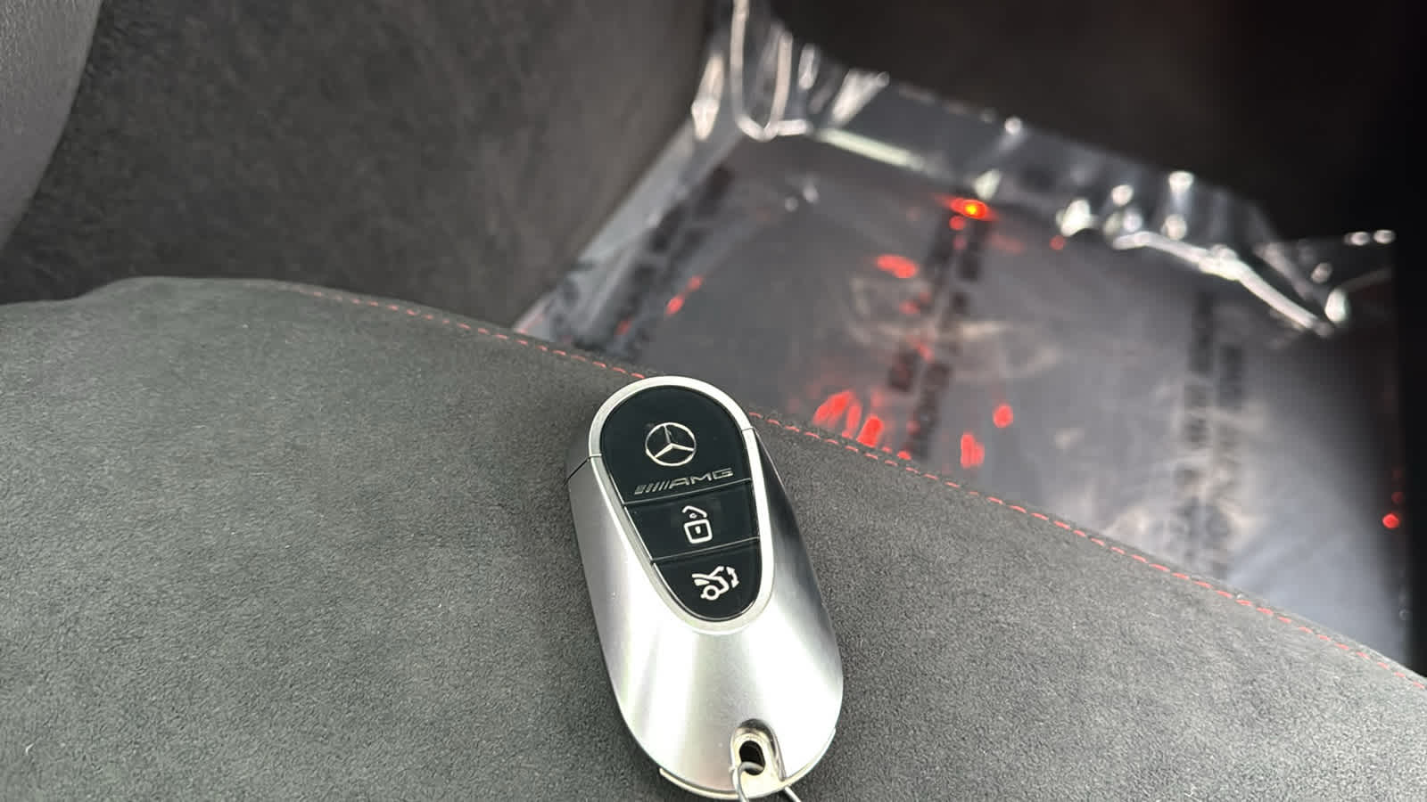 Thumbnail: 2026 Mercedes-Benz GLC - 36