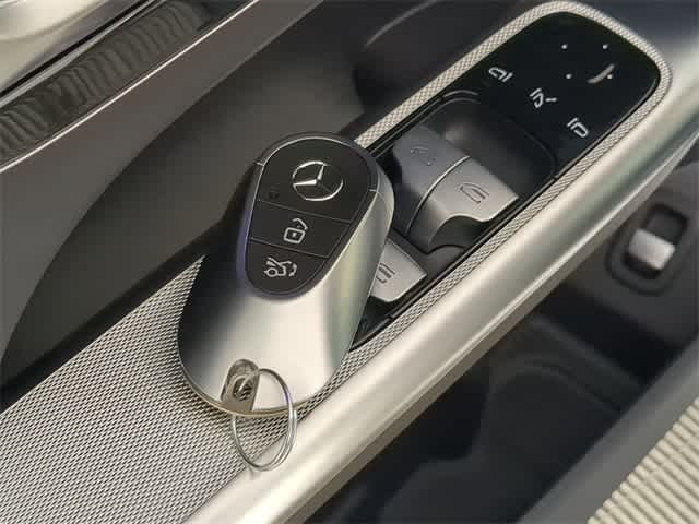 Thumbnail: 2026 Mercedes-Benz GLC - 36