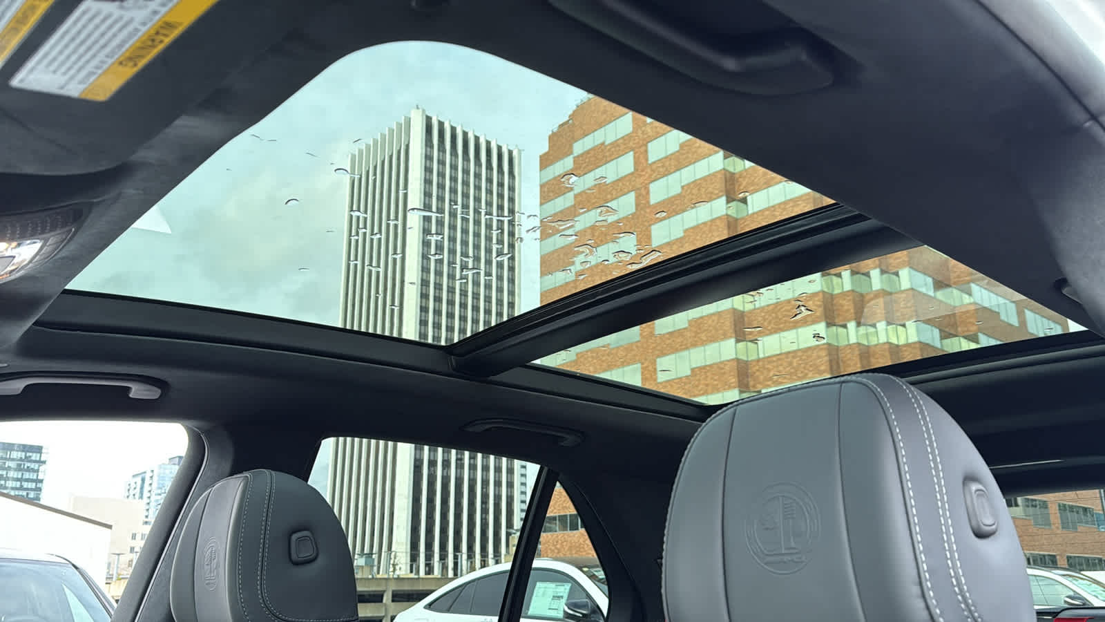 Thumbnail: 2026 Mercedes-Benz GL-Class - 26