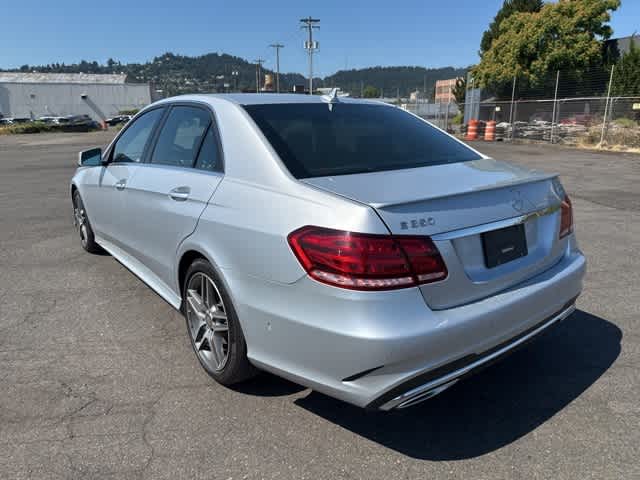 Thumbnail: 2016 Mercedes-Benz E-Class - 3