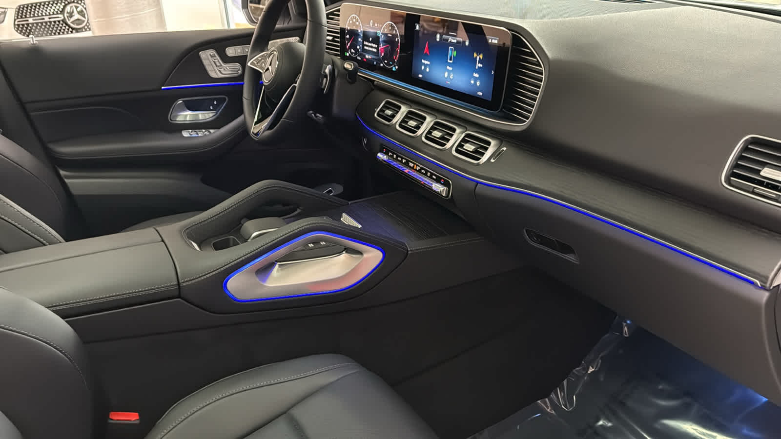 Thumbnail: 2026 Mercedes-Benz GLE - 37
