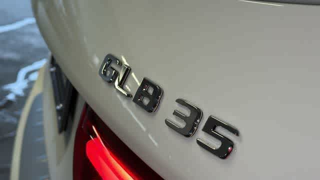 Thumbnail: 2026 Mercedes-Benz GLB - 10