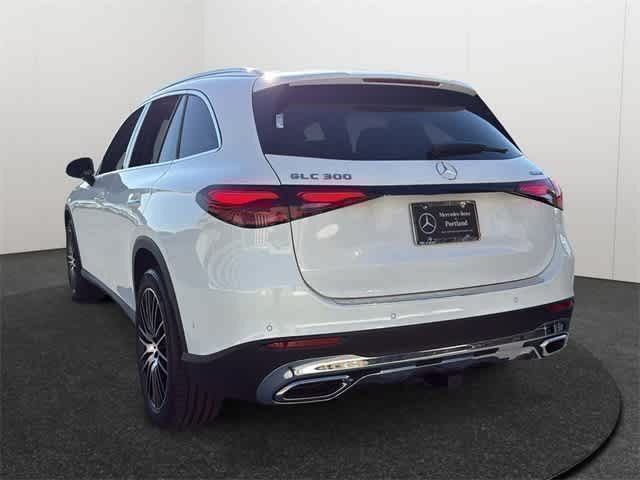 Thumbnail: 2025 Mercedes-Benz GLC - 6