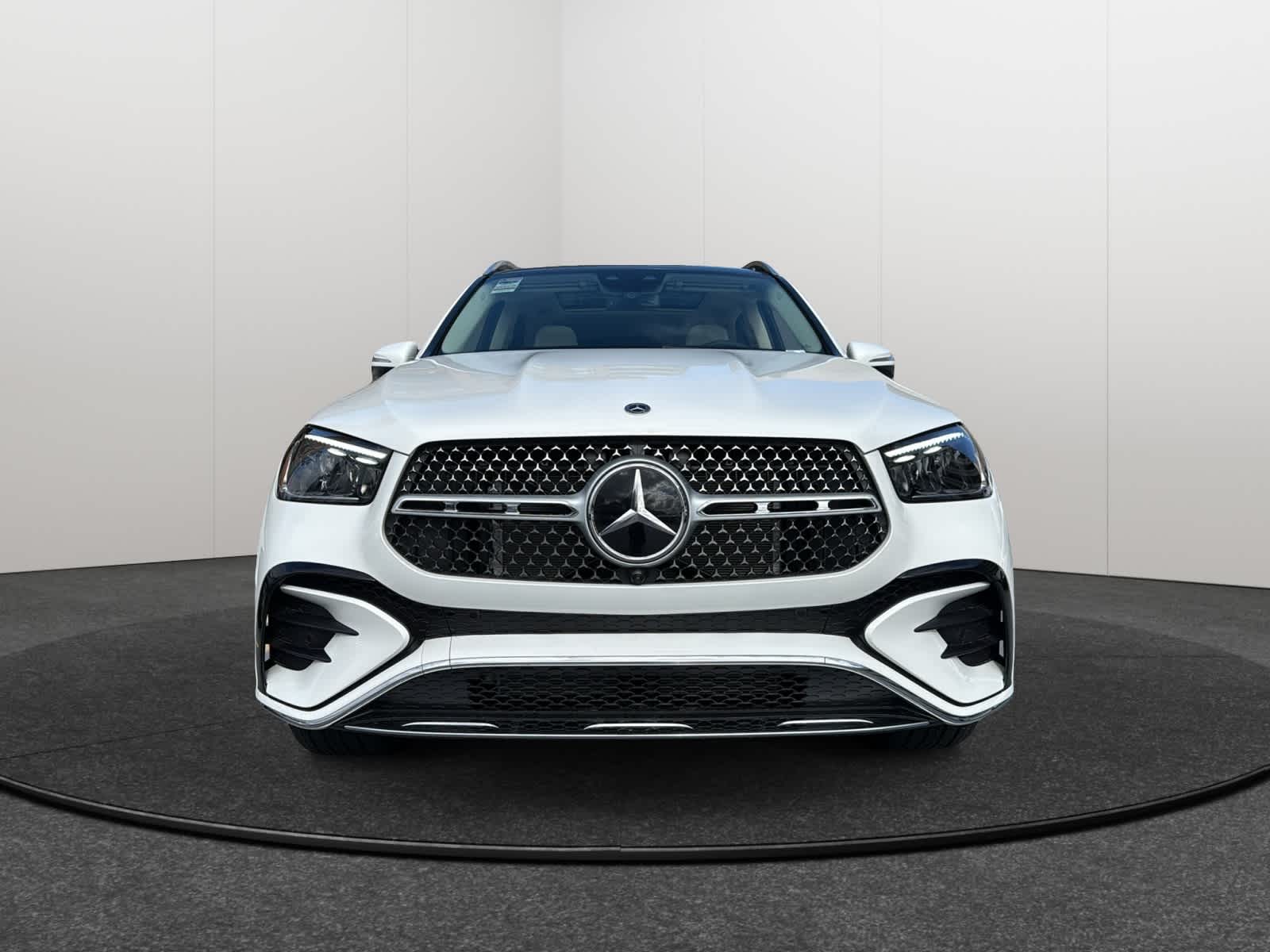 Thumbnail: 2026 Mercedes-Benz GLE - 2