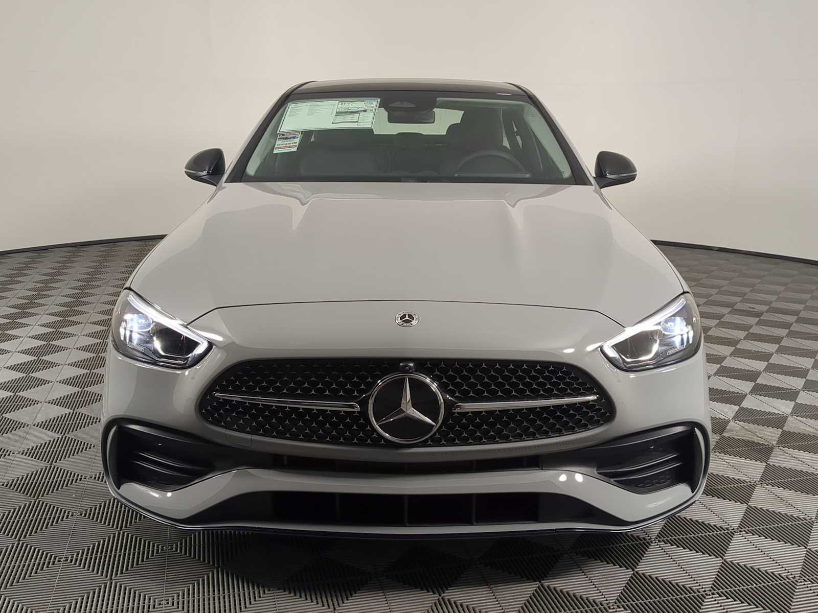 Thumbnail: 2025 Mercedes-Benz C-Class - 8