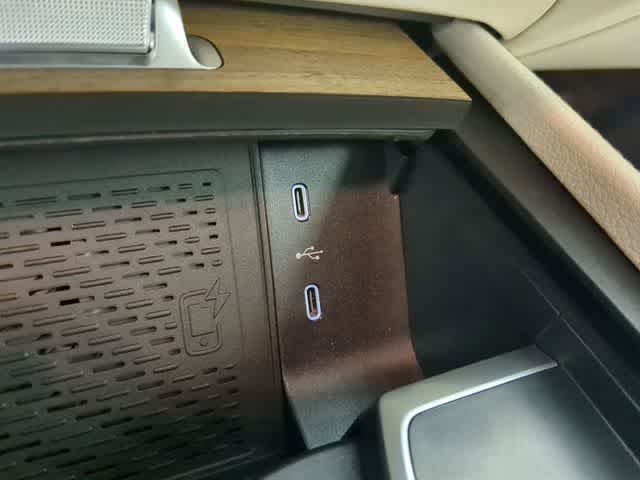 Thumbnail: 2026 Mercedes-Benz GLE - 32