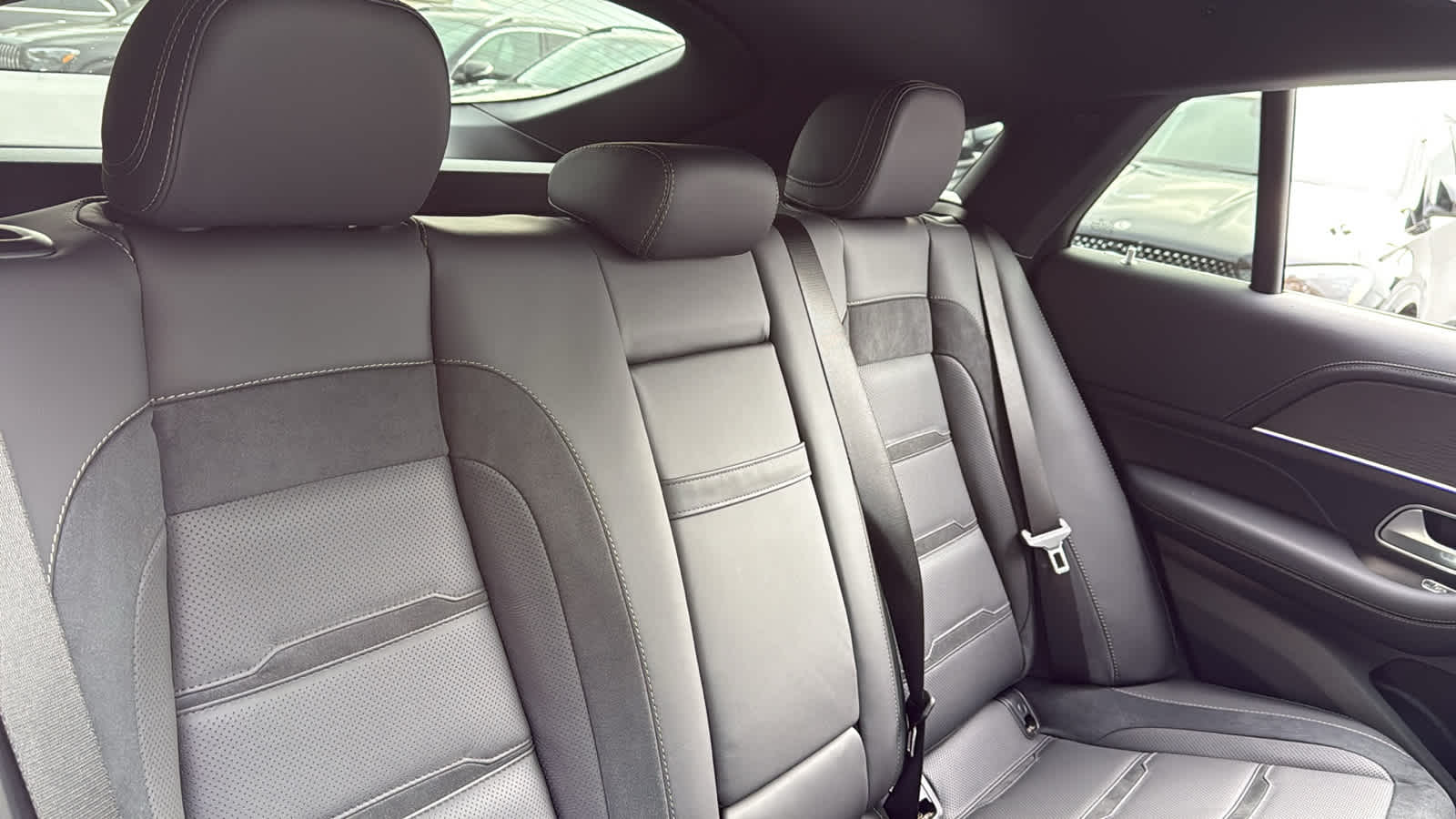 Thumbnail: 2026 Mercedes-Benz GLE - 31