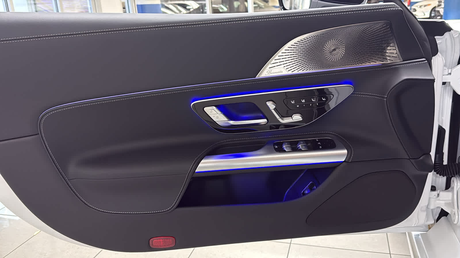 Thumbnail: 2026 Mercedes-Benz SL-Class - 16