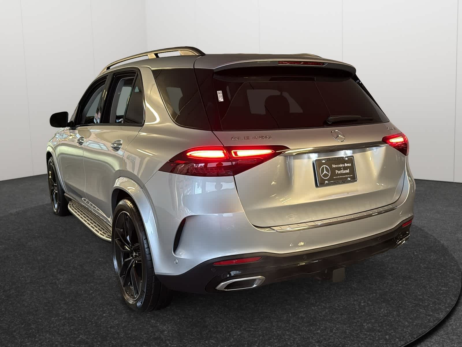 Thumbnail: 2026 Mercedes-Benz GLE - 6