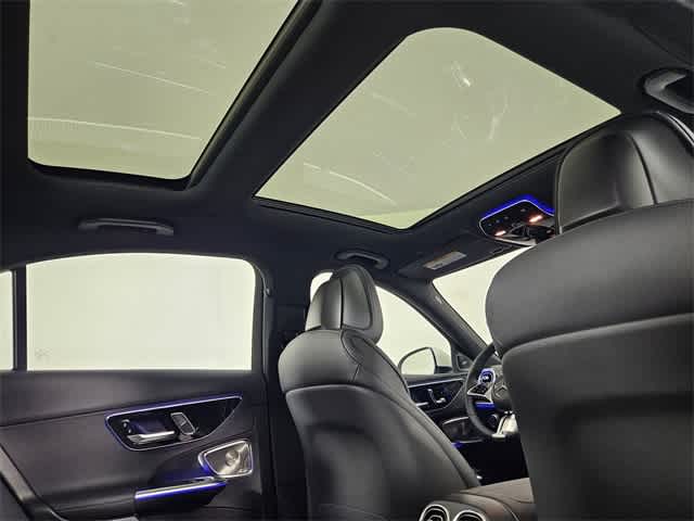 Thumbnail: 2025 Mercedes-Benz C-Class - 22